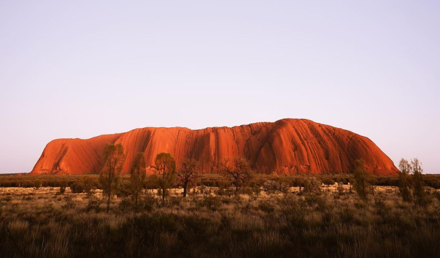 Uncover the beauty of Uluru with an immersive tour