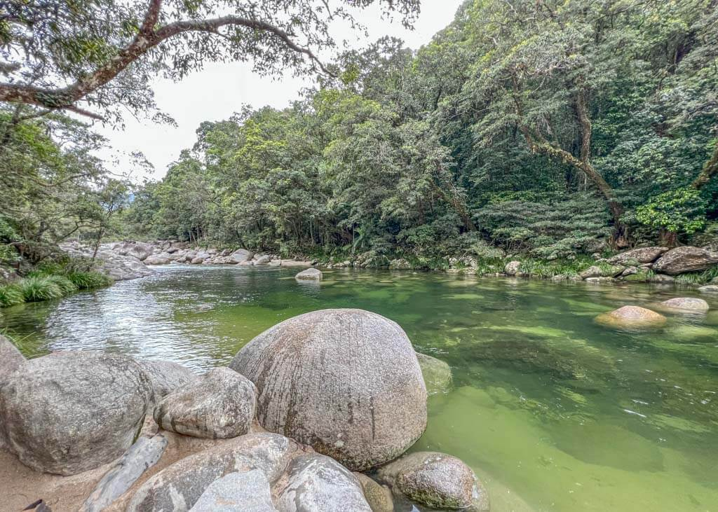 What is the distance to the Mossman Gorge swimming hole?